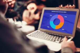 Cos’è il Social Selling Index di LinkedIn e come migliorarlo? Ecco i 4 aspetti su cui concentrarsi!